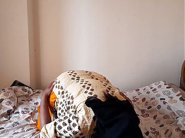 Desi saas ne damad ka bada lund dekha aur uski chudai Majbur - Priya Chatterjee Horny Riding (Hindi Audio)